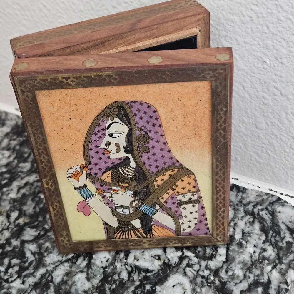 Vintage Indian Hand Painted Miniature Portrait‎ Wood Jewelry Box Brass Inlay 5x4